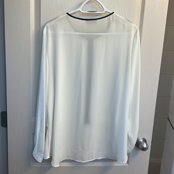 Lord & Taylor blouse - Picture 3 of 3